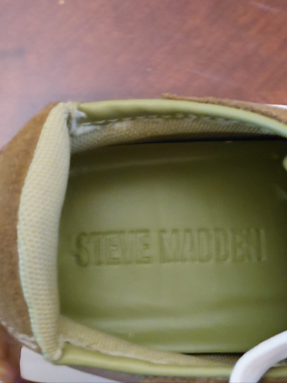Steve Madden Women's Sz 7.5M Campo Olive White Logo Sneakers Comfort NWT - Picture 12 of 13